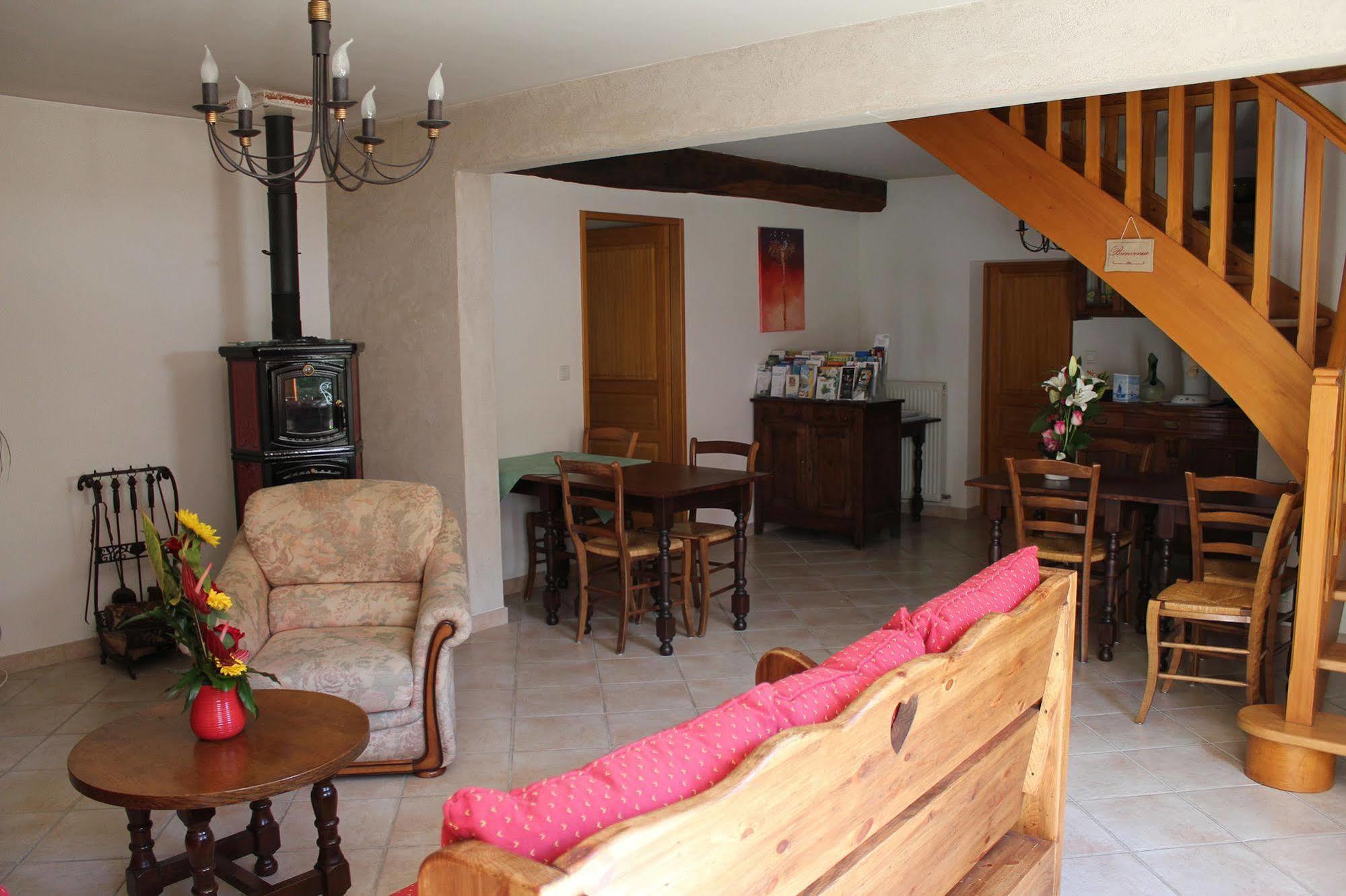 Le Lavoir Bed & Breakfast Peintre Exterior foto